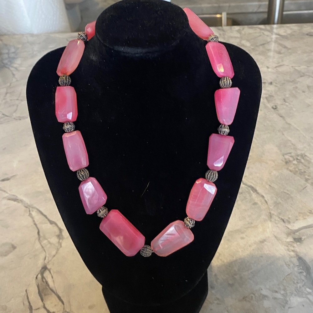 Elegant Pink Beaded Necklace with Silver Highlights